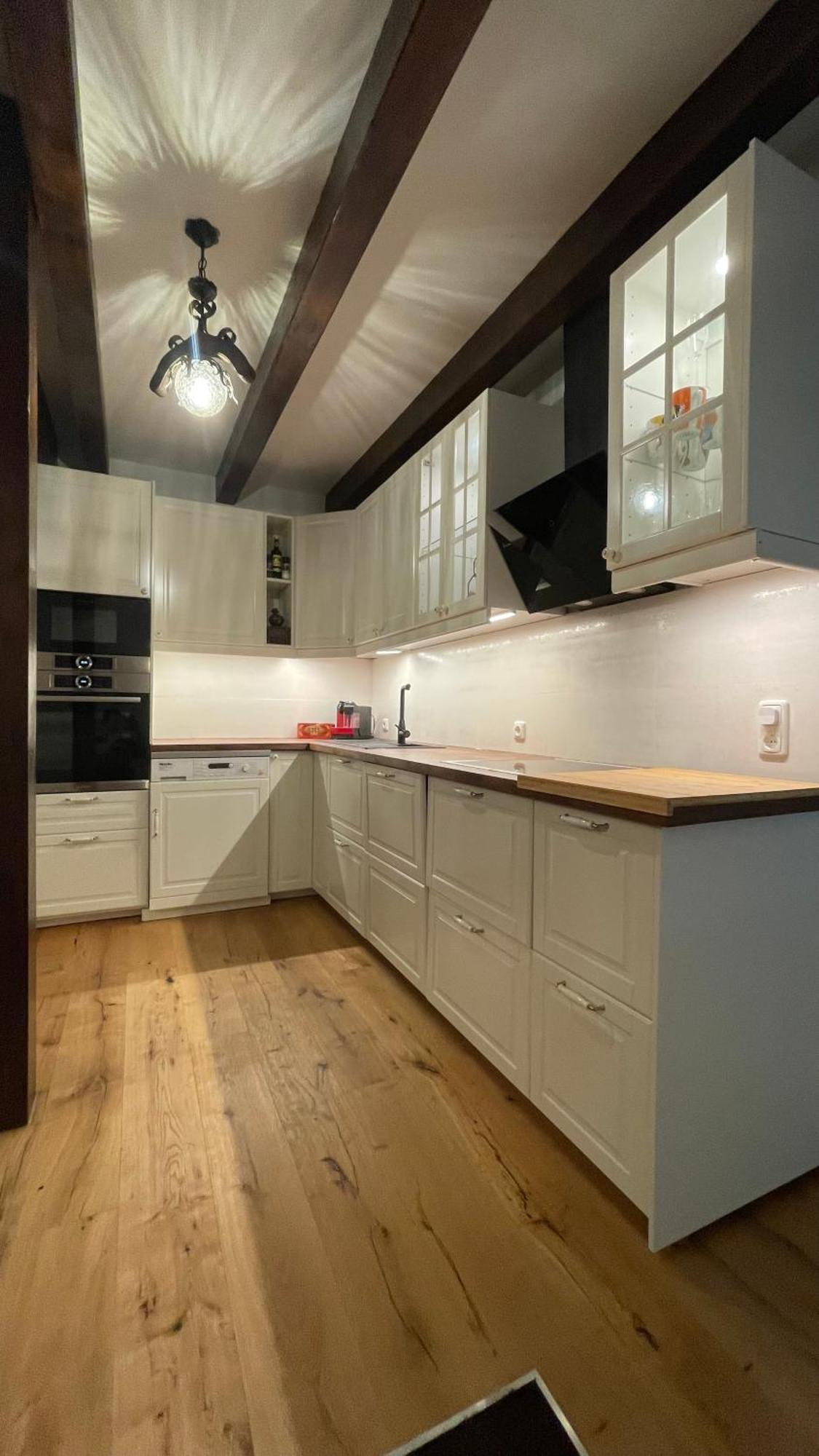 Lovely Monte Close To Cologne With Three Bedrooms And One Bathroom *