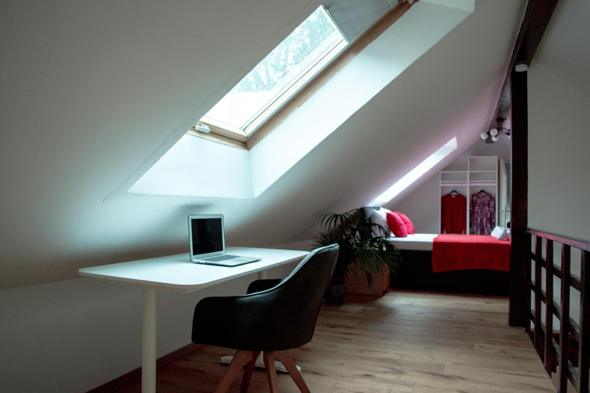 Lovely Monte Close To Cologne With Three Bedrooms And One Bathroom Apartment Frechen