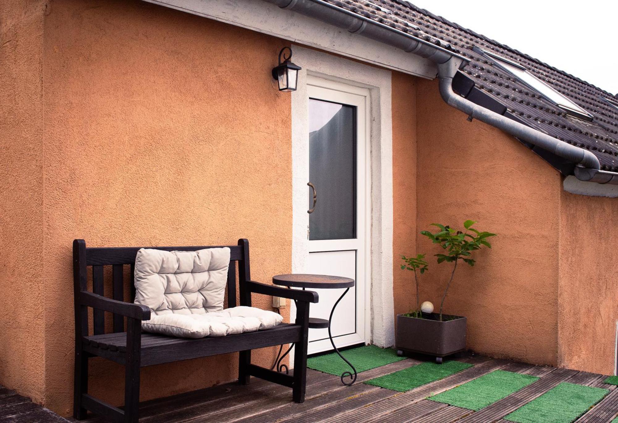 Apartment Lovely Monte Close To Cologne With Three Bedrooms And One Bathroom *